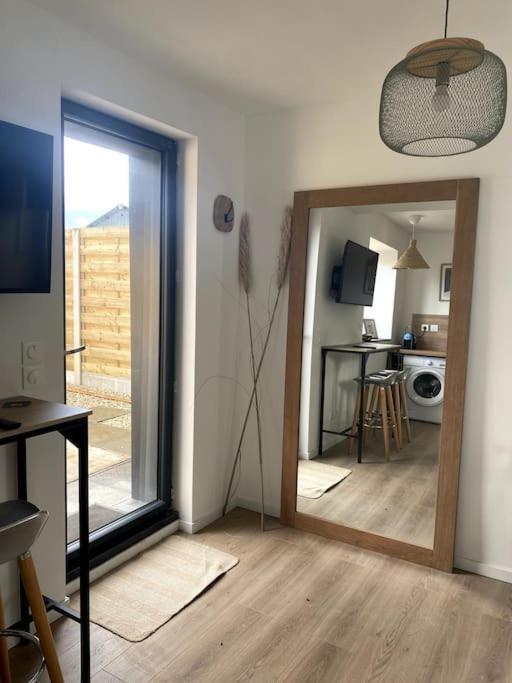 Entre Et Campagne Cosy Avec Parking Et Terrasse Wood
